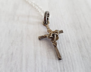 Vintage sterling silver 925 rose cross pendant and chain, Gray Barn Eclectic Finds online vintage store, close up of detail on cross 