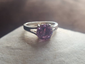 Estate Sterling Silver and Lavender Stone Ring - vintage purple ring, estate silver ring, pink purple silver ring