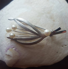 Load image into Gallery viewer, Estate Fine Sterling Silver and White Pearl Modern Brooch - vintage brooch, mikimoto style brooch