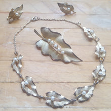 Load image into Gallery viewer, Estate Gilt Sterling Silver Full Parure Jewellery Set, Vintage Pearl Necklace and Earrings, Leaf, Mid Century, 1940s, 1950s