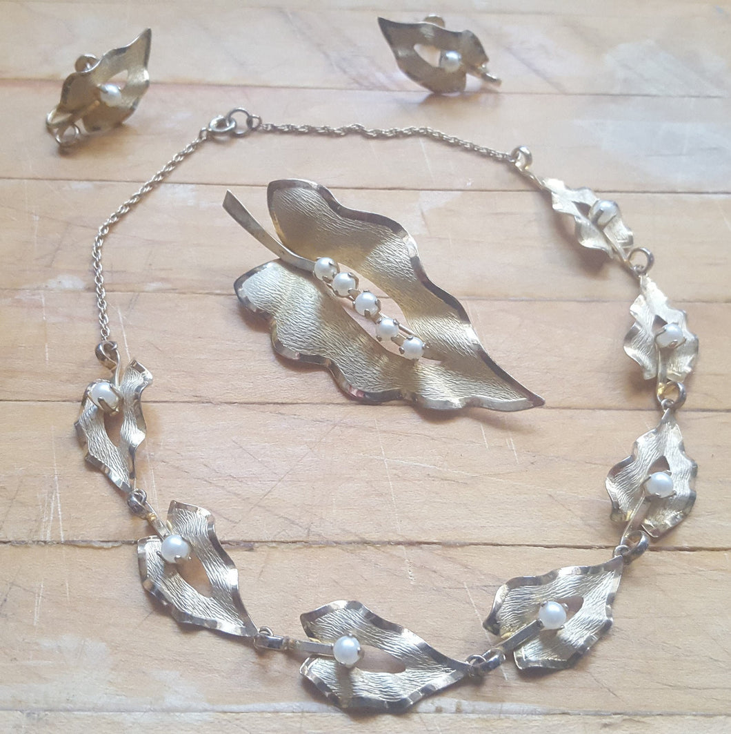 Estate Gilt Sterling Silver Full Parure Jewellery Set, Vintage Pearl Necklace and Earrings, Leaf, Mid Century, 1940s, 1950s