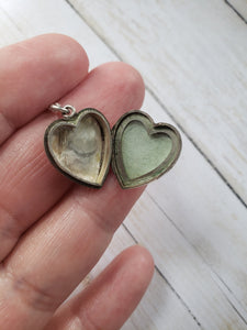 Estate Sterling Silver Heart Shaped Locket on Italian Sterling Silver 18" chain - romantic, delicate, vintage jewellery, antique