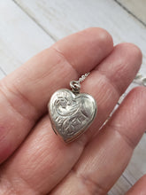 Load image into Gallery viewer, Estate Sterling Silver Heart Shaped Locket on Italian Sterling Silver 18&quot; chain - romantic, delicate, vintage jewellery, antique