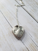 Load image into Gallery viewer, Estate Sterling Silver Heart Shaped Locket on Italian Sterling Silver 18&quot; chain - romantic, delicate, vintage jewellery, antique