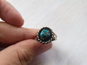 Estate Old Pawn Silver and Turquoise Navajo Ring - vintage First Nations jewelry, Native American Turquoise and Silver jewellery, antique