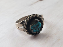 Load image into Gallery viewer, Estate Old Pawn Silver and Turquoise Navajo Ring - vintage First Nations jewelry, Native American Turquoise and Silver jewellery, antique