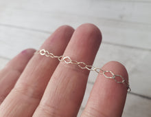 Load image into Gallery viewer, Sterling Silver Hammered Chain Bracelet - simple bracelet, modern silver, daily bracelet, elegant chain bracelet