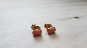 Estate 14K Yellow Gold and Coral