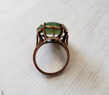 Load image into Gallery viewer, Estate 1950s 1960s Gold and Jade 10K Yellow Gold and Large Green Jade Cabochon Statement Ring, Big Look, Large Ring, 1950s Jewelry
